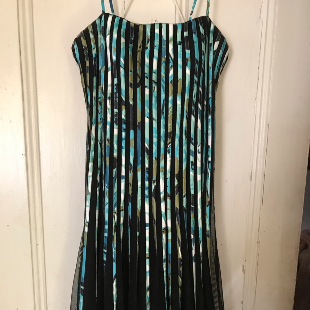 Ladies Size 10 Gown...Black/Multi-Color